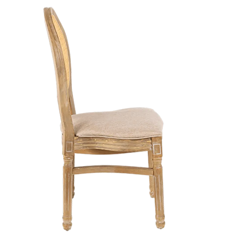 Chaise Montaigne cannée