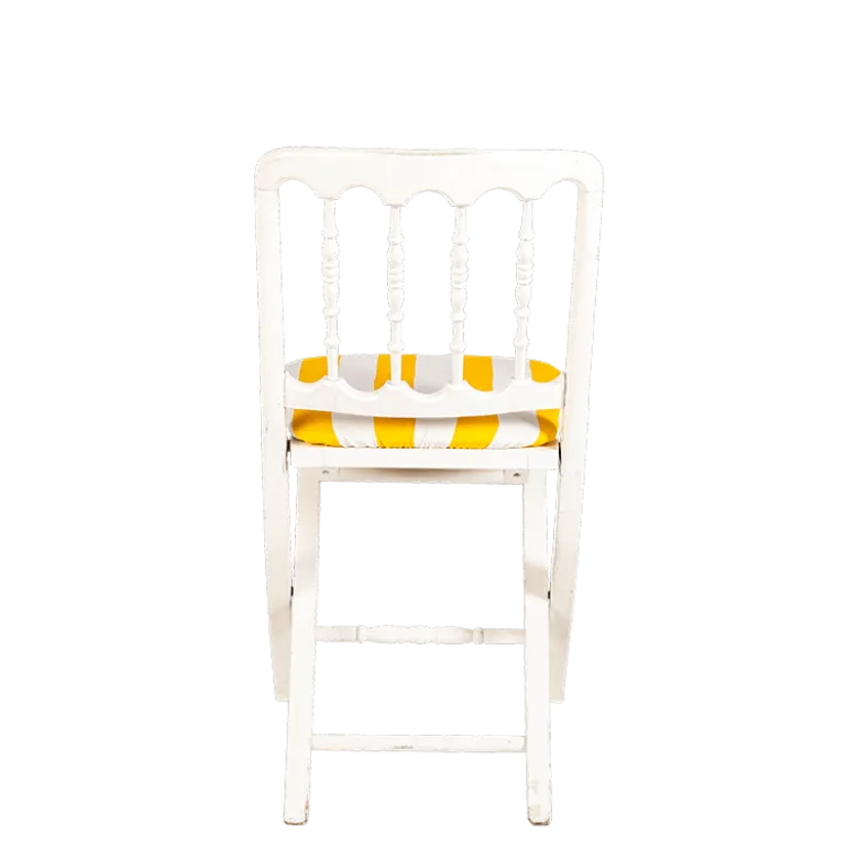 Chaise Napoléon III blanche pliante avec galette rayée jaune