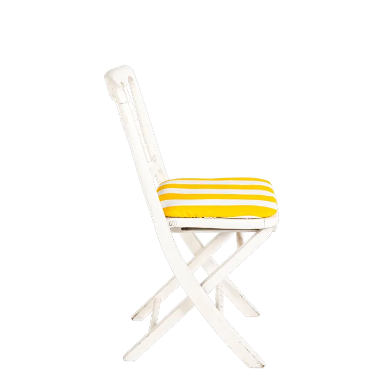 Chaise Napoléon III blanche pliante avec galette rayée jaune