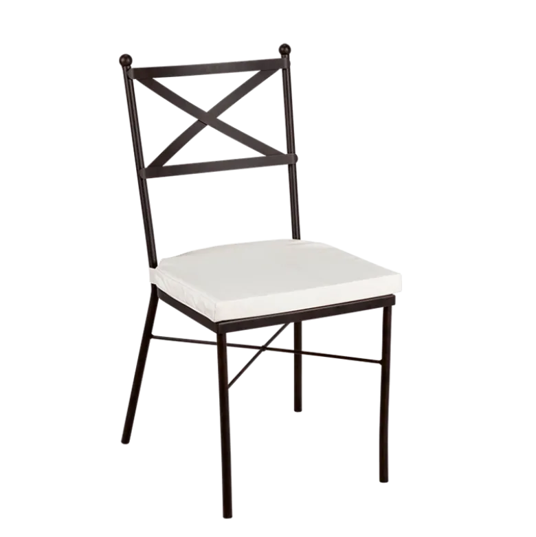 Chaise Toscane avec coussin crème