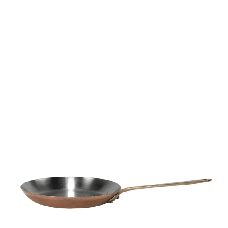 Poêle en cuivre